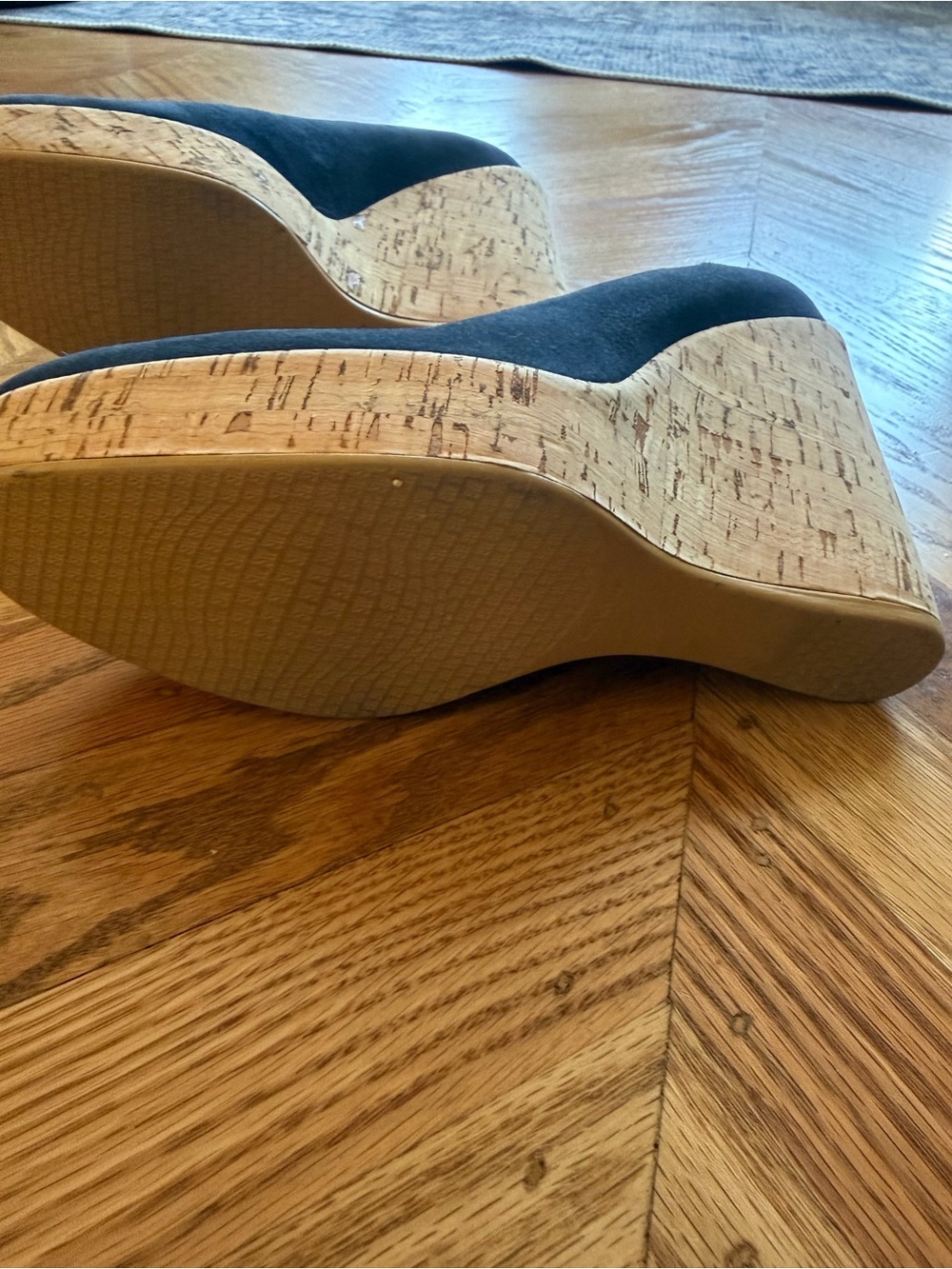 Stuart Weitzman Navy Suede Cork Wedge Pumps Women’s - Picture 6 of 7